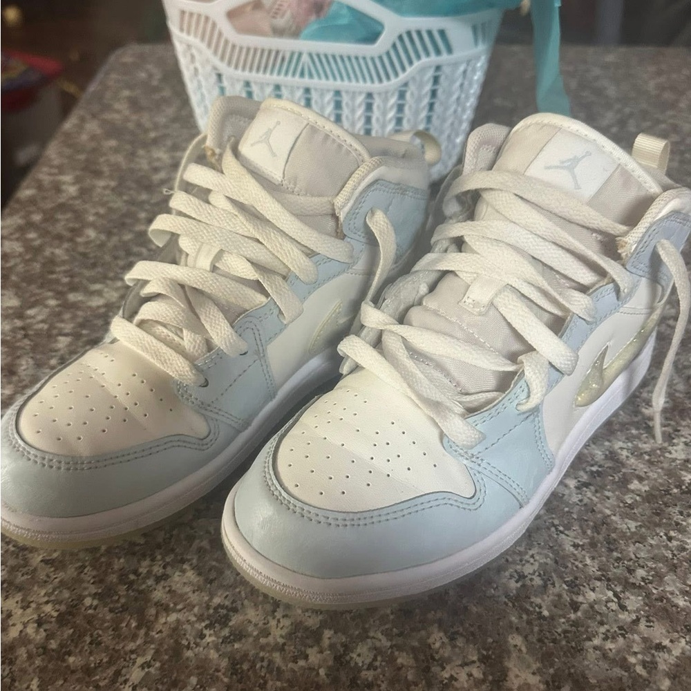 Nike Kids Sneakers - White and Light Blue